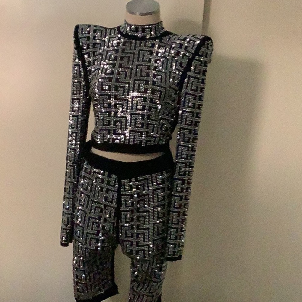A black two piece set